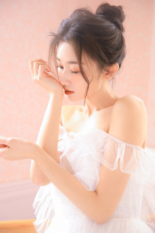 浪货两个都满足不了你J视频